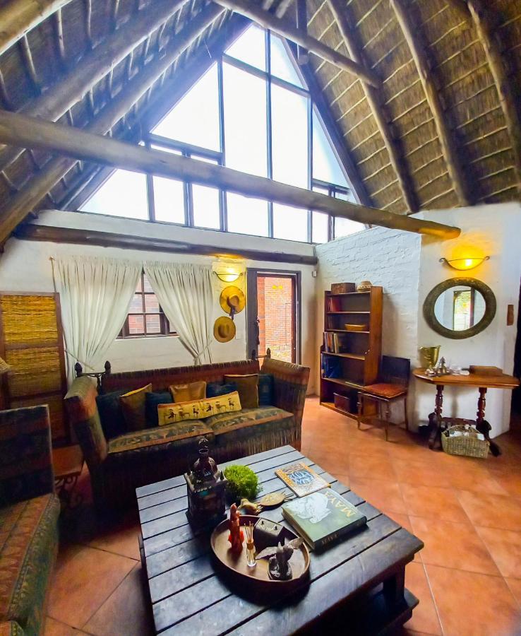 Pantera Lodge & Cheetah Cottage 요하네스버그 외부 사진